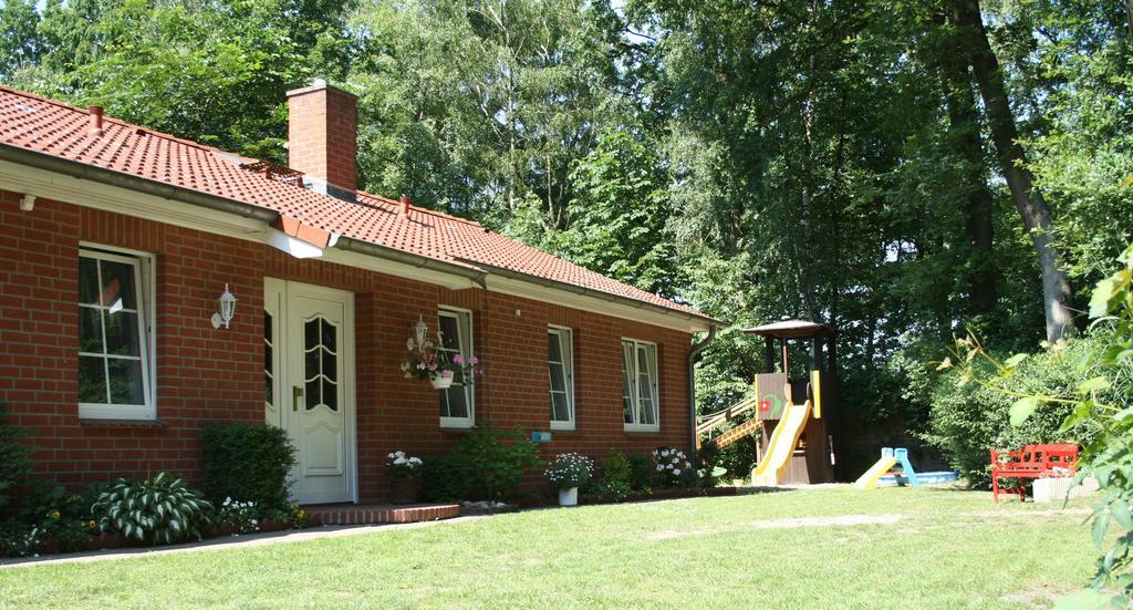 Ferienwohnung Lueneburger Heide シュネーヴァーディンゲン エクステリア 写真